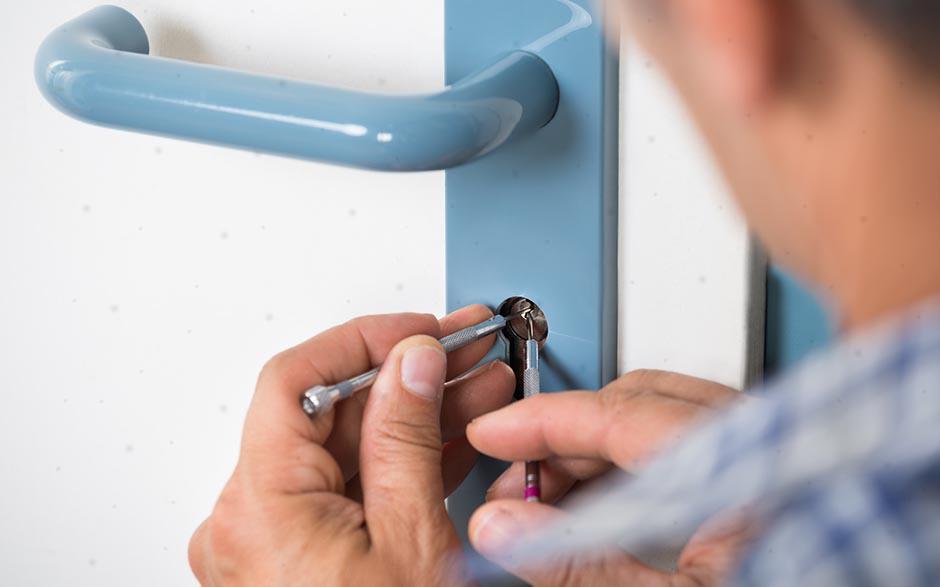 ouverture de porte prix Villepreux